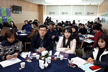 문화정책에 대해 회의하는 사진2