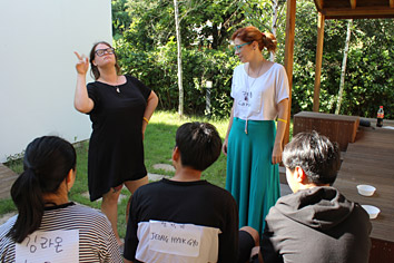 외국인선생님과 함께하는 사진2