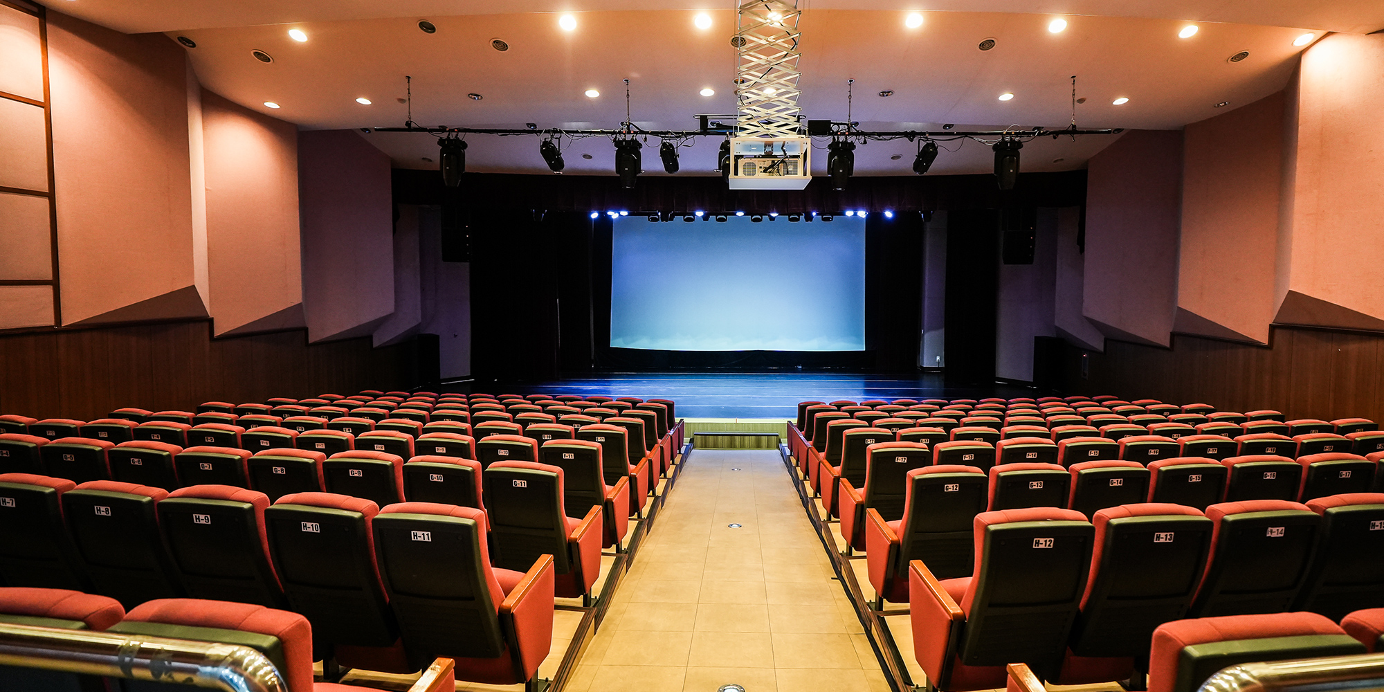 공연장 메인 이미지 2